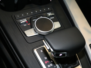 2017Sportback 45 TFSI quattro \ п؅^