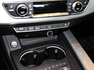 2017Sportback 45 TFSI quattro \ п؅^