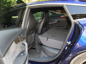 20173.0T Sportback ηŵ