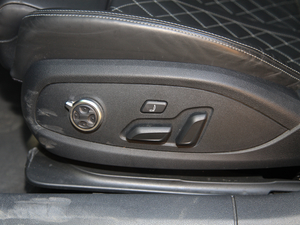 20173.0T Sportback {{