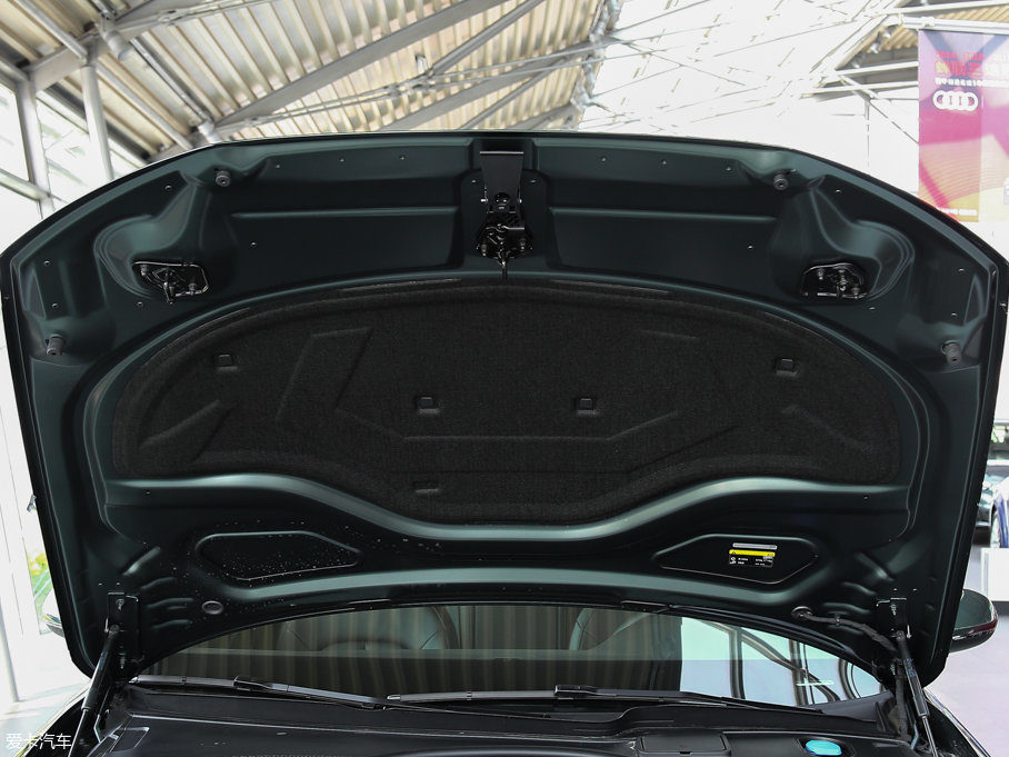 2017?yun)WA6 а quattro