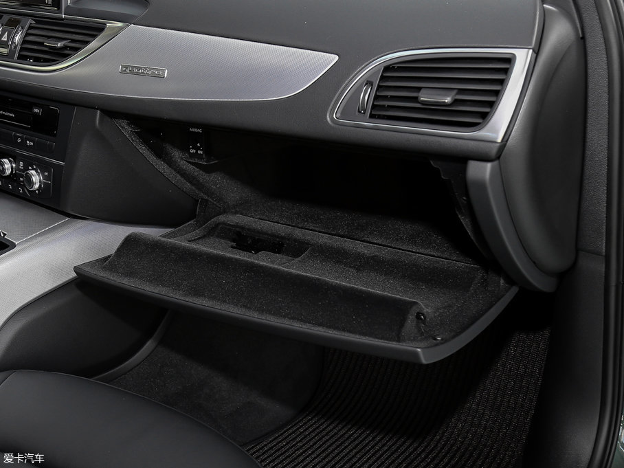 2017?yun)WA6 а quattro