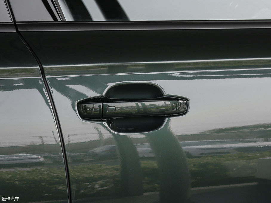 2017?yun)WA6 а quattro