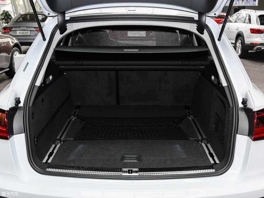 2017?yun)WA6 а quattro