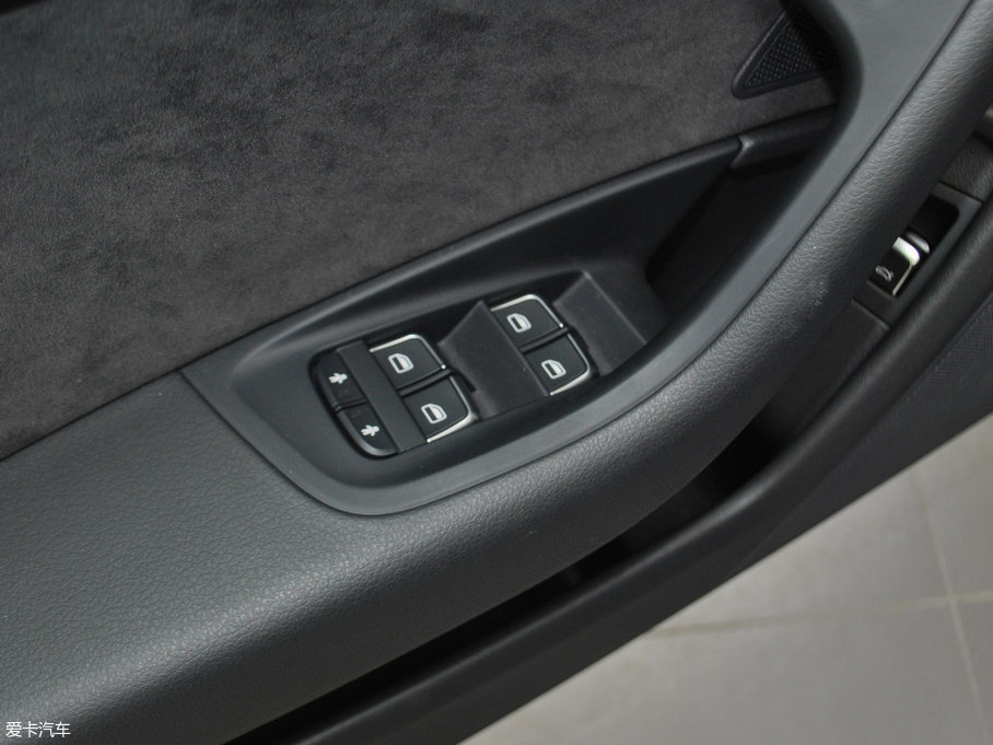 2017?yun)WS6 4.0TFSI