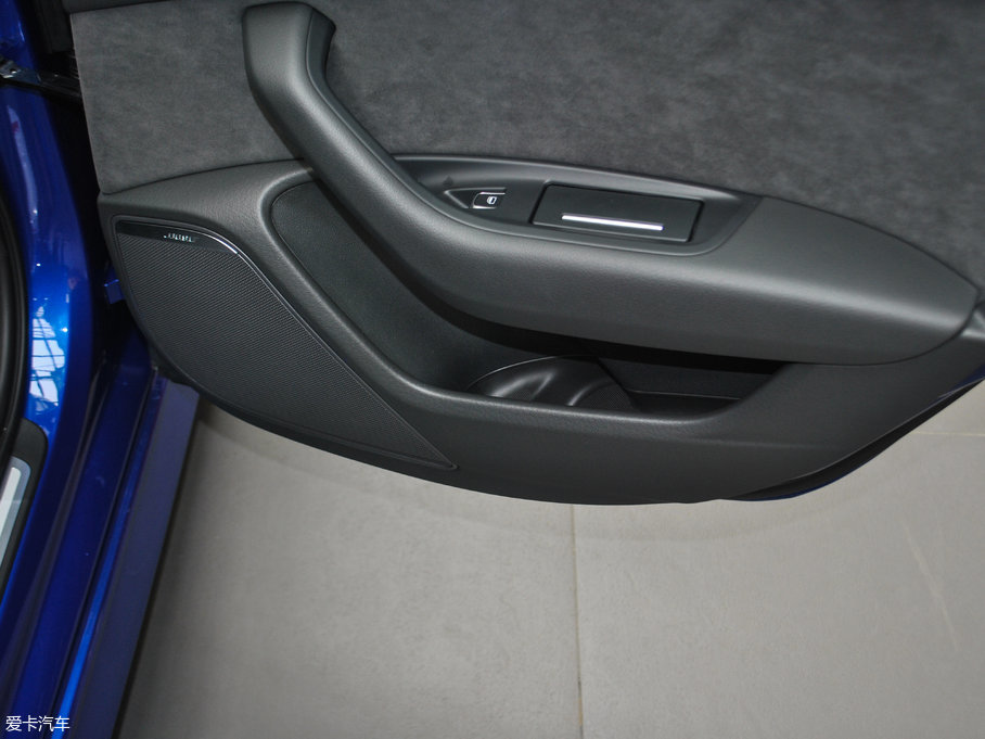 2017?yun)WS6 4.0TFSI