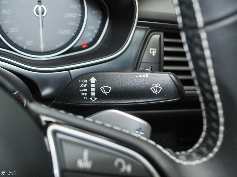 2017?yun)WS6 4.0TFSI