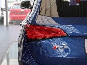 20173.0TFSI quattro ^