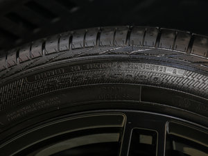 20173.0TFSI quattro ݆̥ߴ