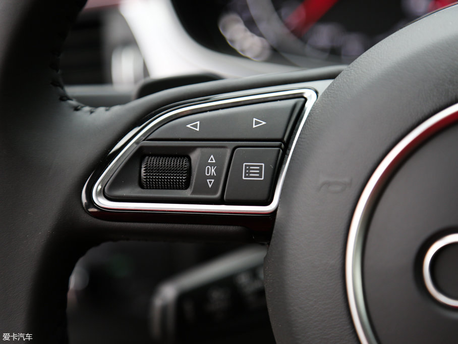 2017?yun)WA7 50 TFSI quattro m