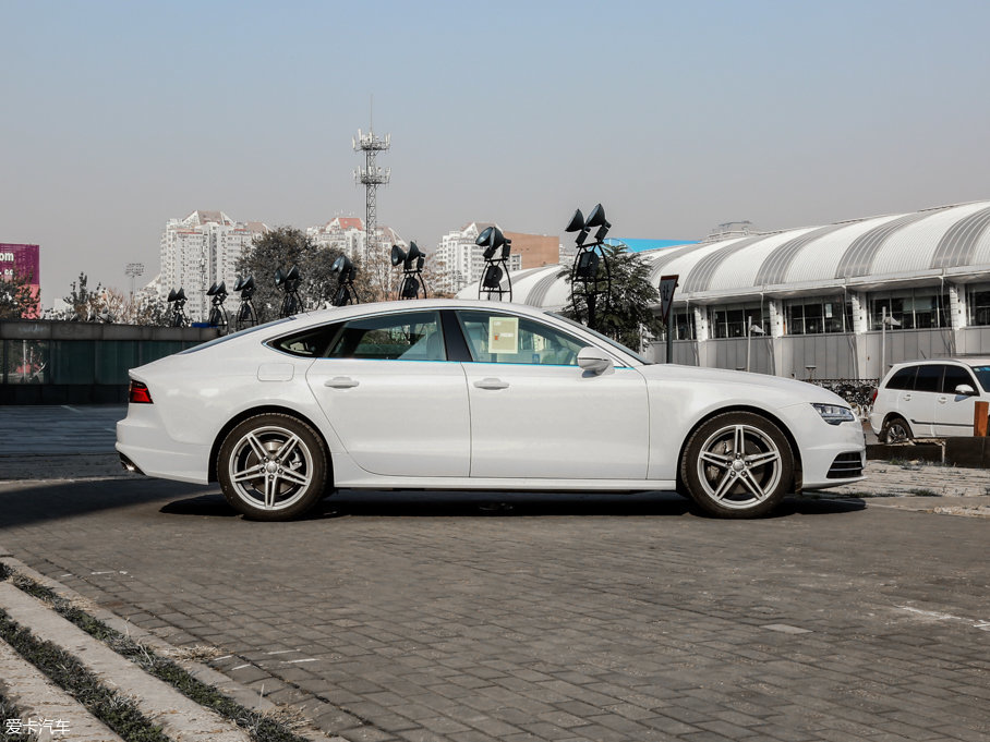 2017?yun)WA7 40 TFSI quattro g(sh)