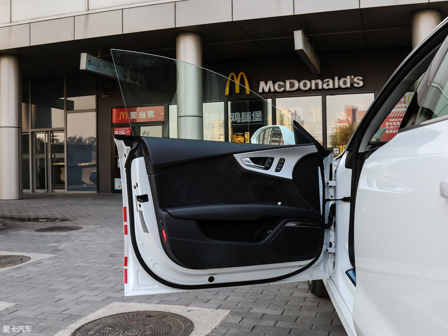 2017WA7 40 TFSI quattro g