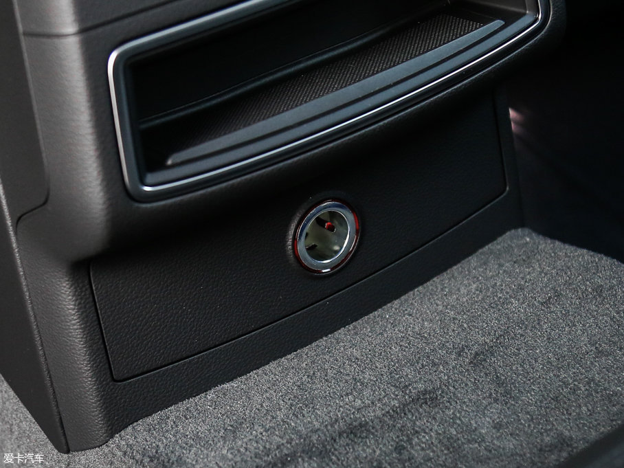 2017WA7 40 TFSI quattro g