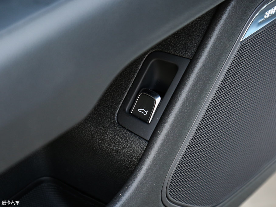 2017?yun)WA7 40 TFSI quattro g(sh)