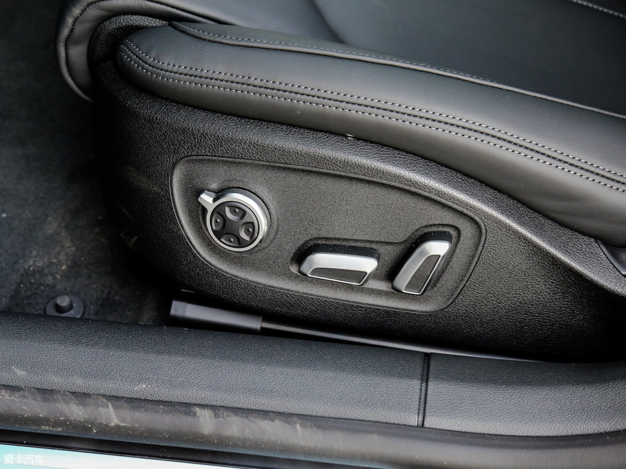 2017WA7 40 TFSI quattro g