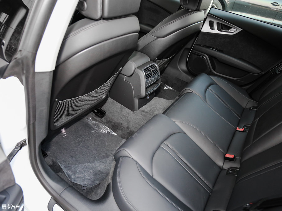 2017WA7 40 TFSI quattro g