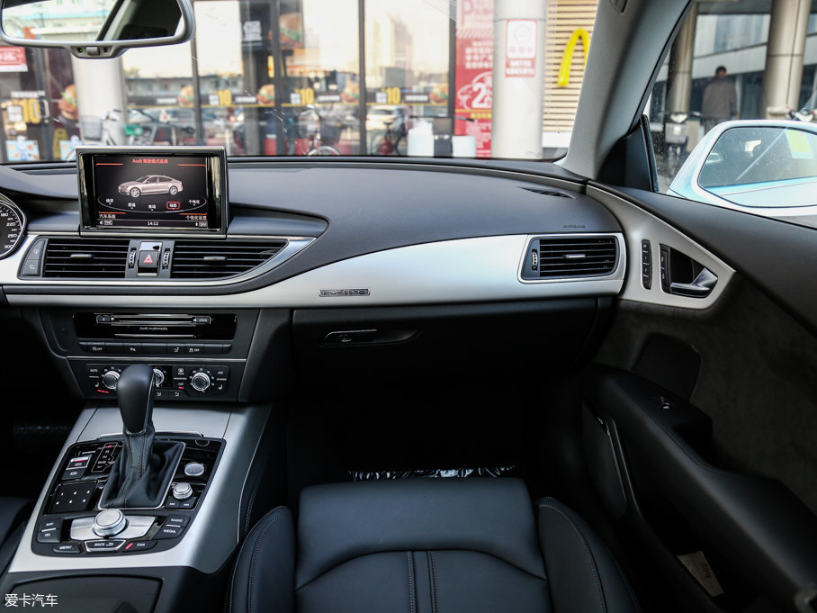 2017WA7 40 TFSI quattro g