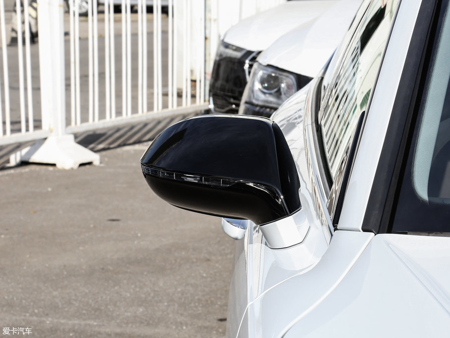 2017WA7 50 TFSI quattro Ӹ