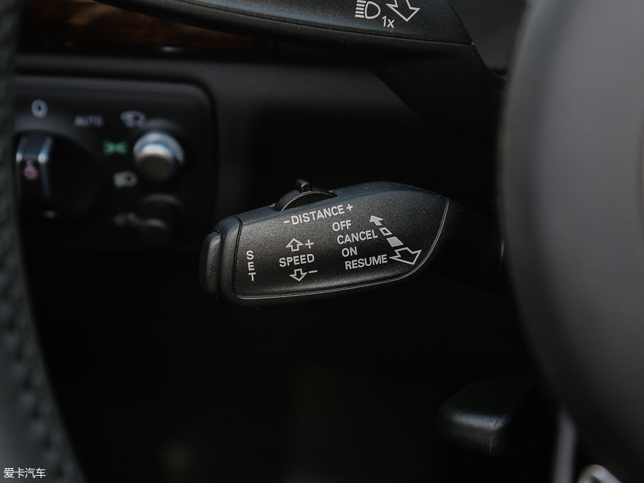 2017?yun)WA7 50 TFSI quattro (dng)