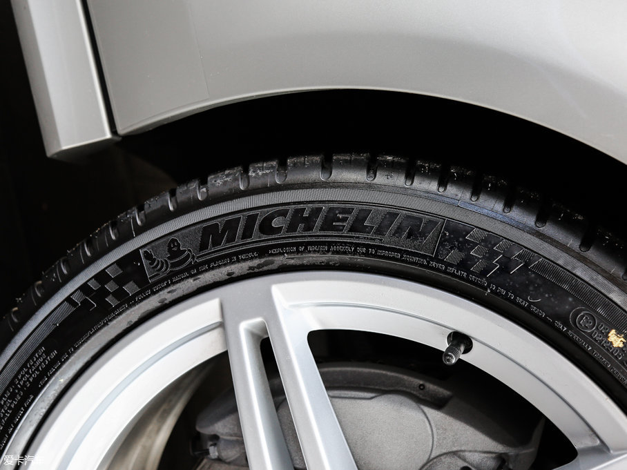 2017WA7 40 TFSI quattro g(sh)