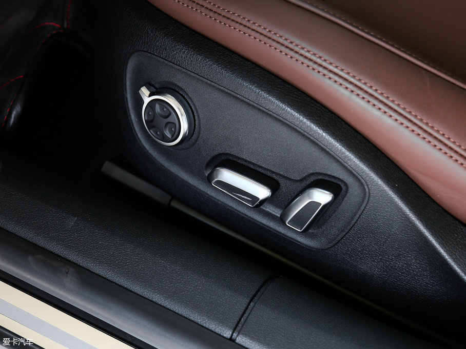 2017WA7 40 TFSI quattro g(sh)