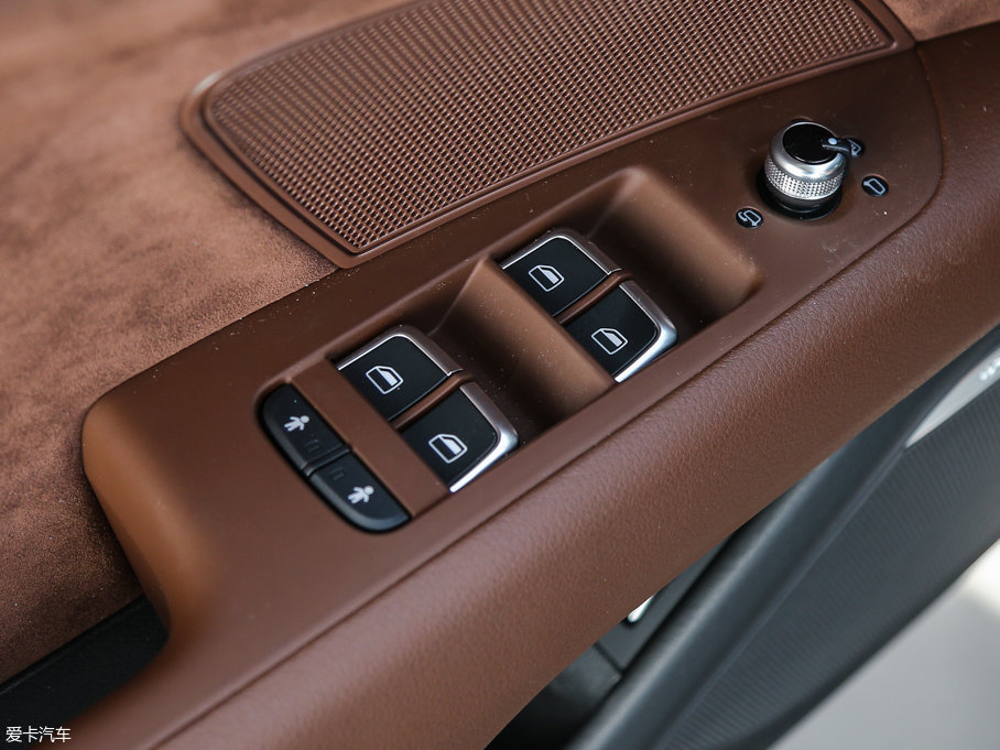 2017WA7 40 TFSI quattro g