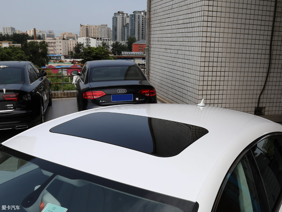 2017?yun)WA7 40 TFSI M(jn)ȡ