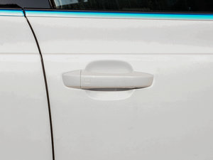 201740 TFSI quattro g ^