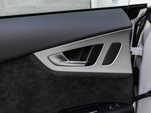 201740 TFSI quattro g(sh) g