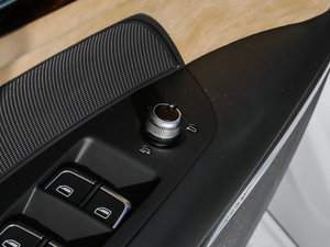 201750 TFSI quattro Ӹ g