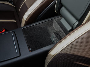 201750 TFSI quattro Ӹ g