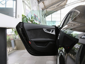 201740 TFSI quattro g ܇T