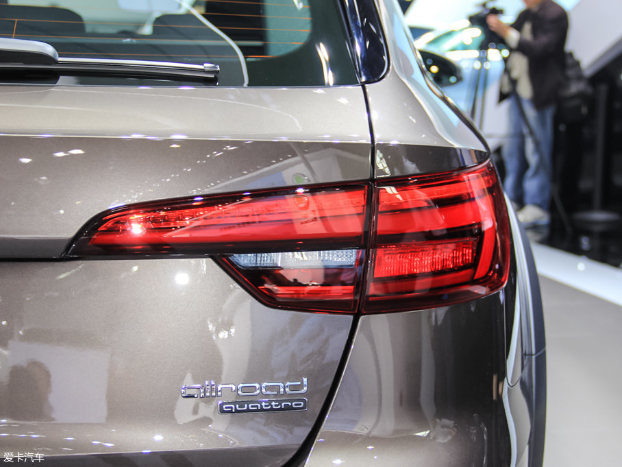 2017?yun)WA4(M(jn)) 45 TFSI allroad quattro \(yn)(dng)