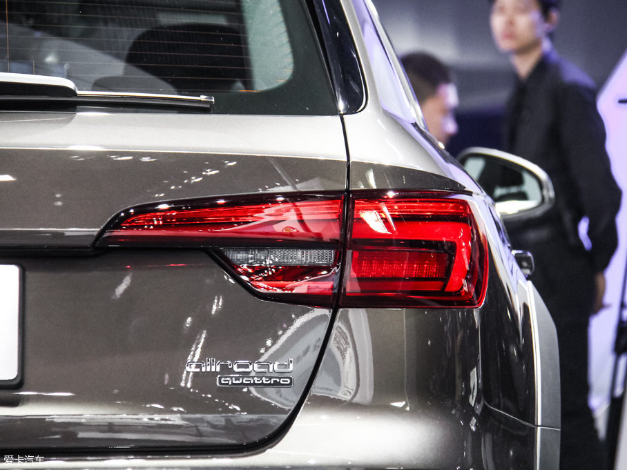 2017WA4(M) 45 TFSI allroad quattro \