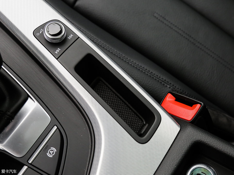 2017?yun)WA4(M(jn)) 45 TFSI allroad quattro r(sh)