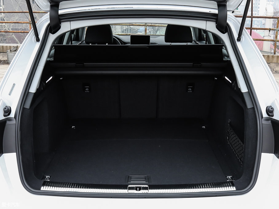 2017WA4(M) 45 TFSI allroad quattro r