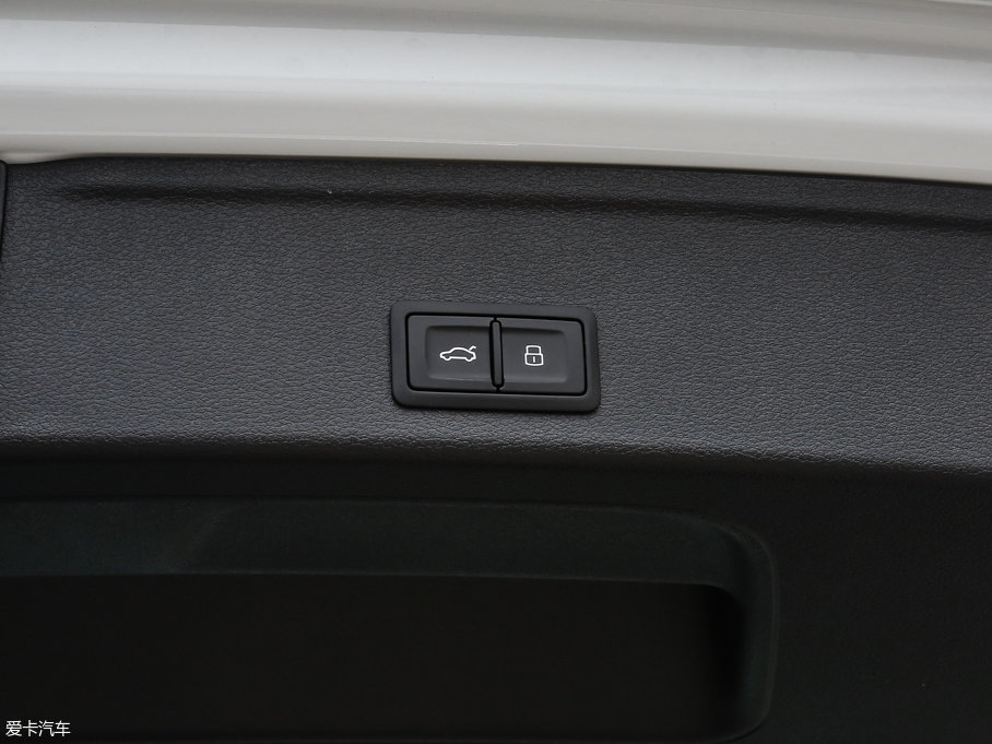 2017WA4(M) 45 TFSI allroad quattro r