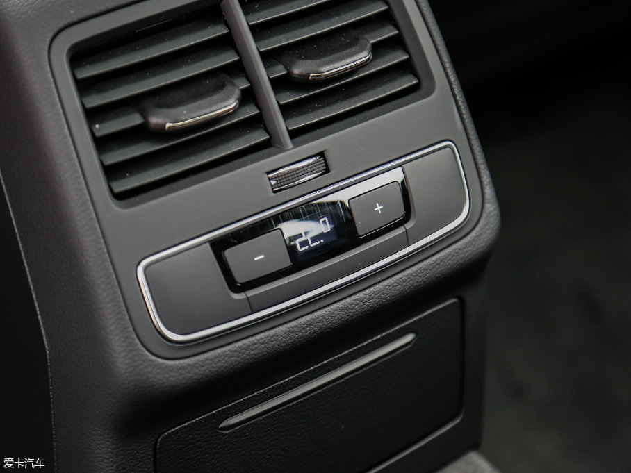 2017WA4(M(jn)) 45 TFSI allroad quattro r