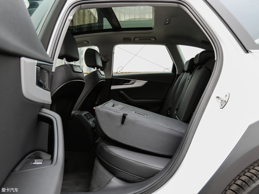 2017WA4(M) 45 TFSI allroad quattro r