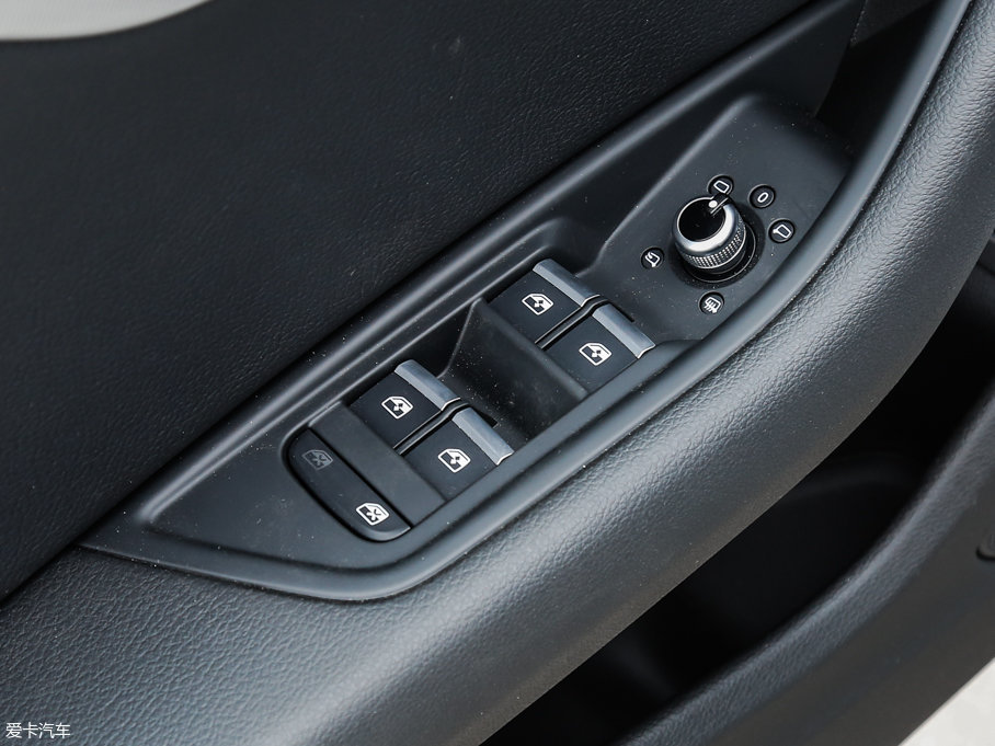 2017WA4(M) 45 TFSI allroad quattro r