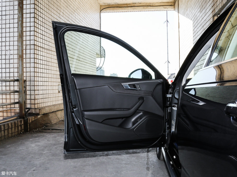 2017WA4(M) 45 TFSI allroad quattro r