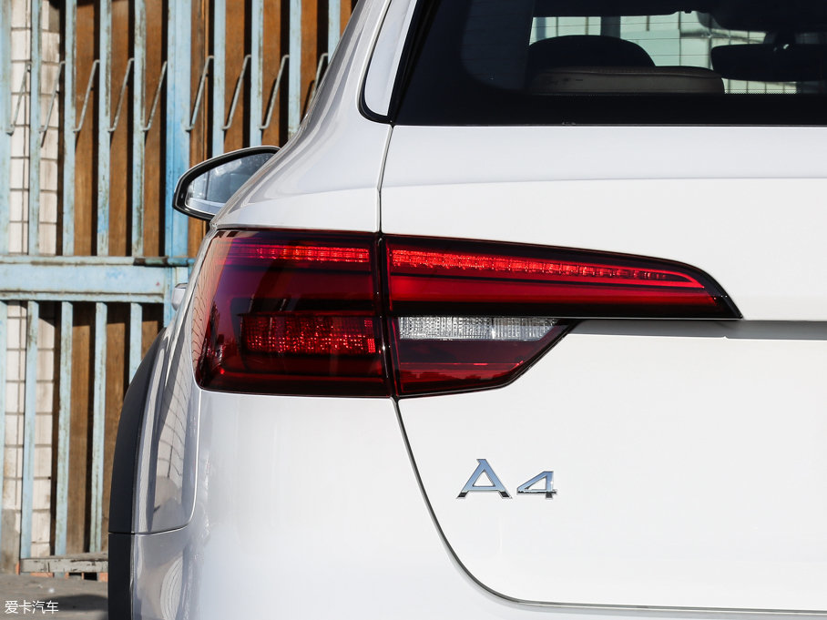 2017WA4(M) 45 TFSI allroad quattro \