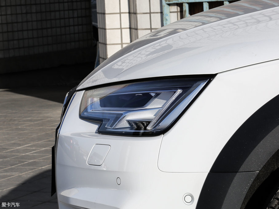 2017WA4(M) 45 TFSI allroad quattro \