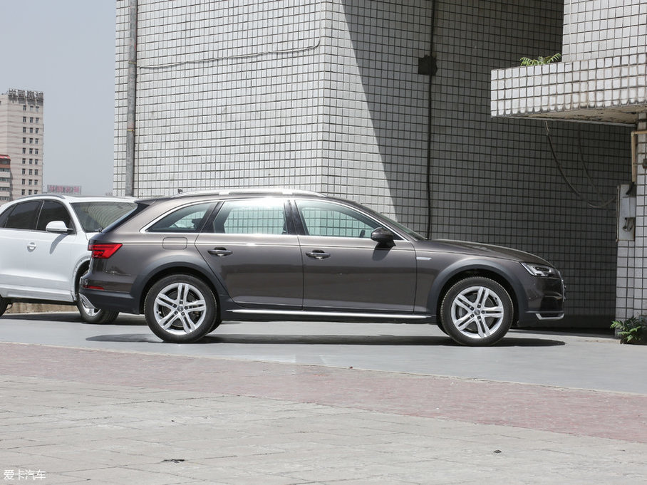 2017��W��A4(�M��) 45 TFSI allroad quattro �r����