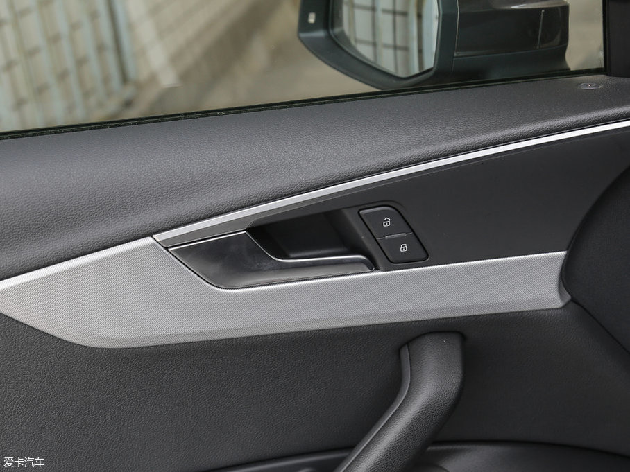 2017WA4(M) 45 TFSI allroad quattro r