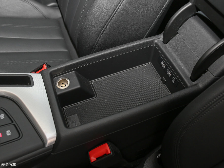 2017WA4(M) 45 TFSI allroad quattro r