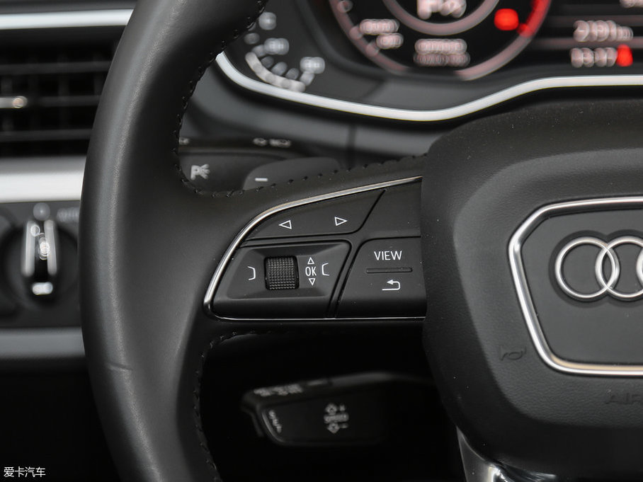 2017WA4(M) 45 TFSI allroad quattro r