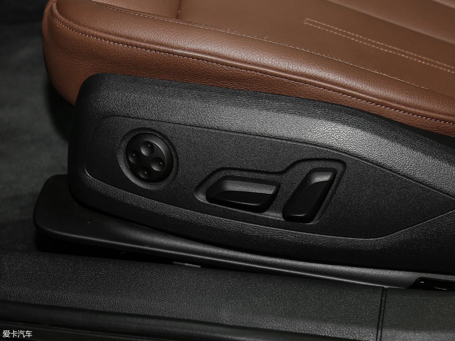 2017WA4(M) 45 TFSI allroad quattro r