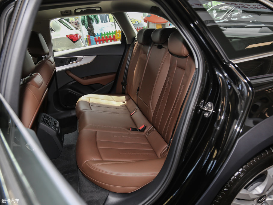 2017WA4(M) 45 TFSI allroad quattro r