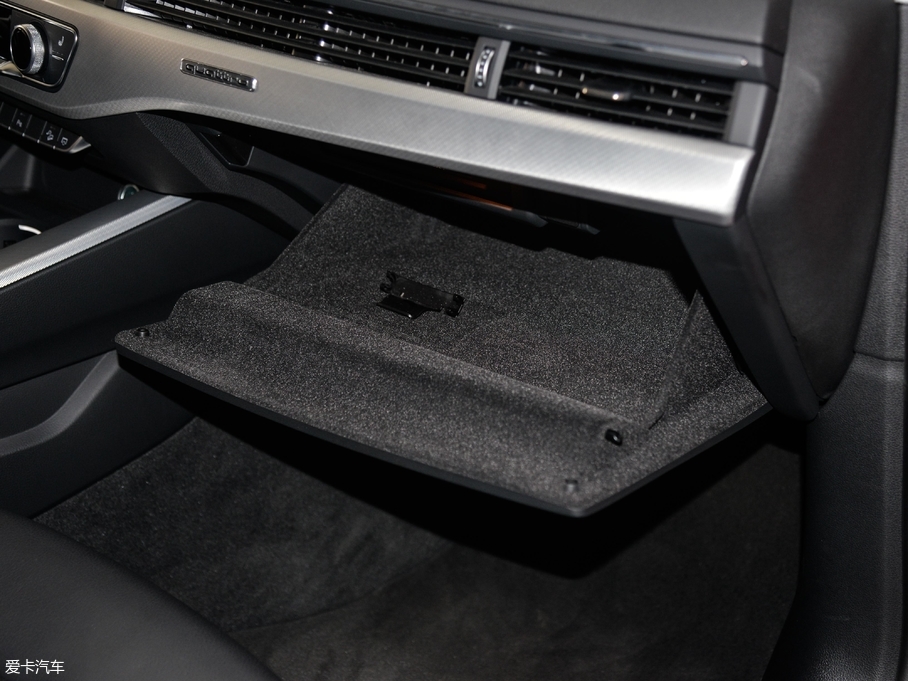 2017WA4(M) 45 TFSI allroad quattro r